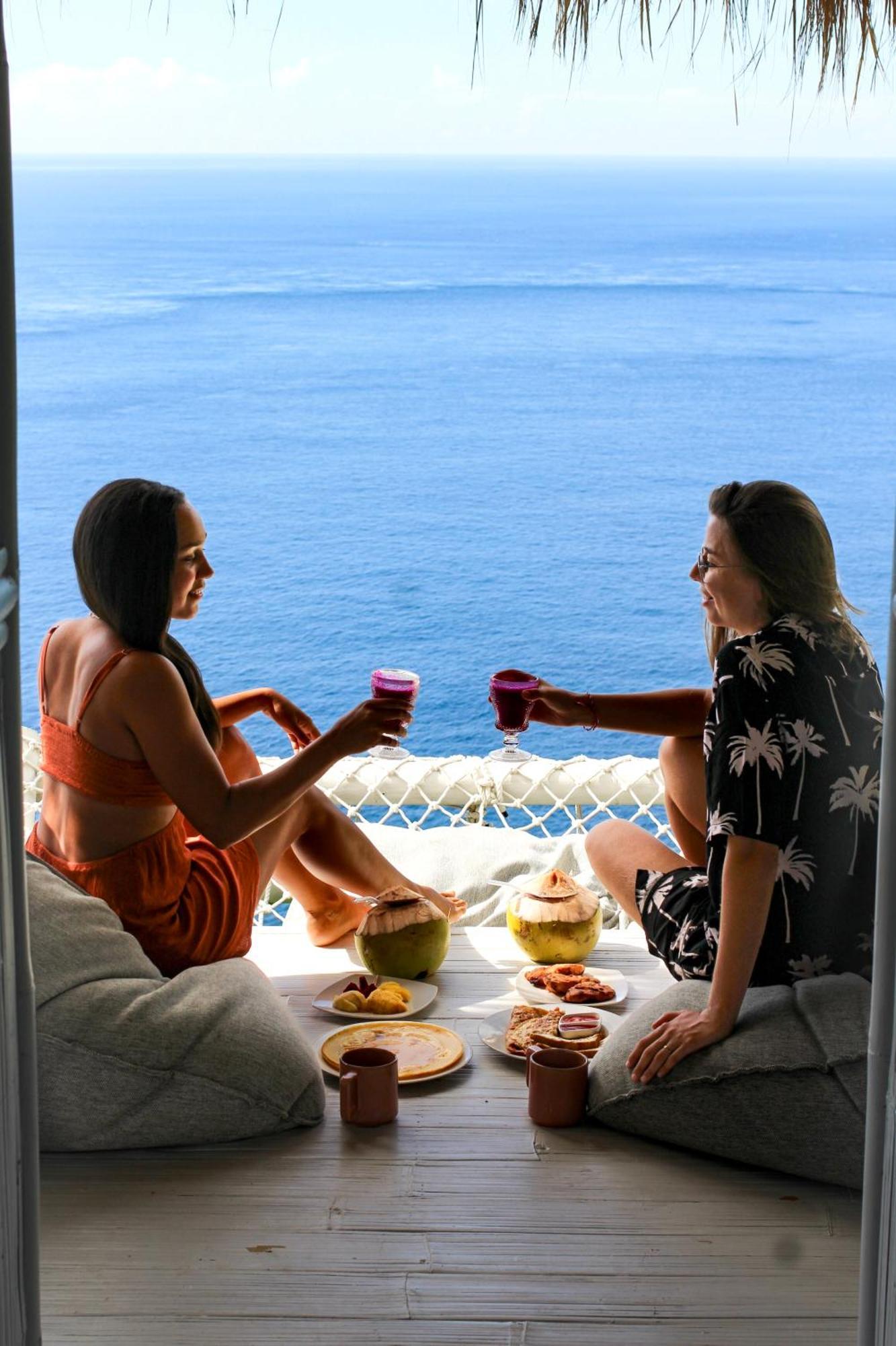 Tropical Glamping Nusa Penida Diamond Beach - Cliff Side Edge Polilit Eksteriør bilde